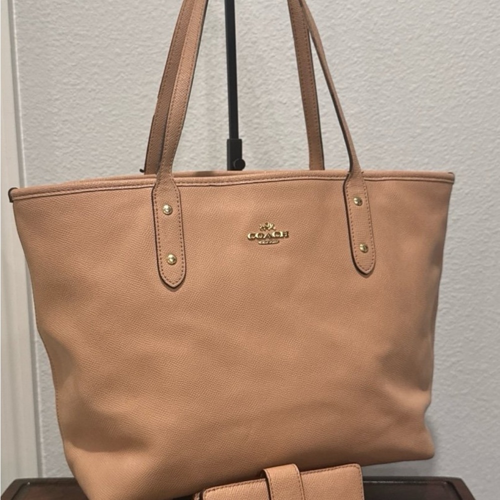 Coach Tan Leather Tote Bag
